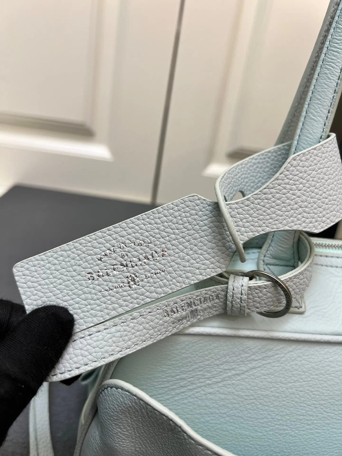 All Categories Official Website "Brand Women's Bags" Women's Bags 💙 BALENCIAGA 2025 New Balenciag Carrie Bowling Bag