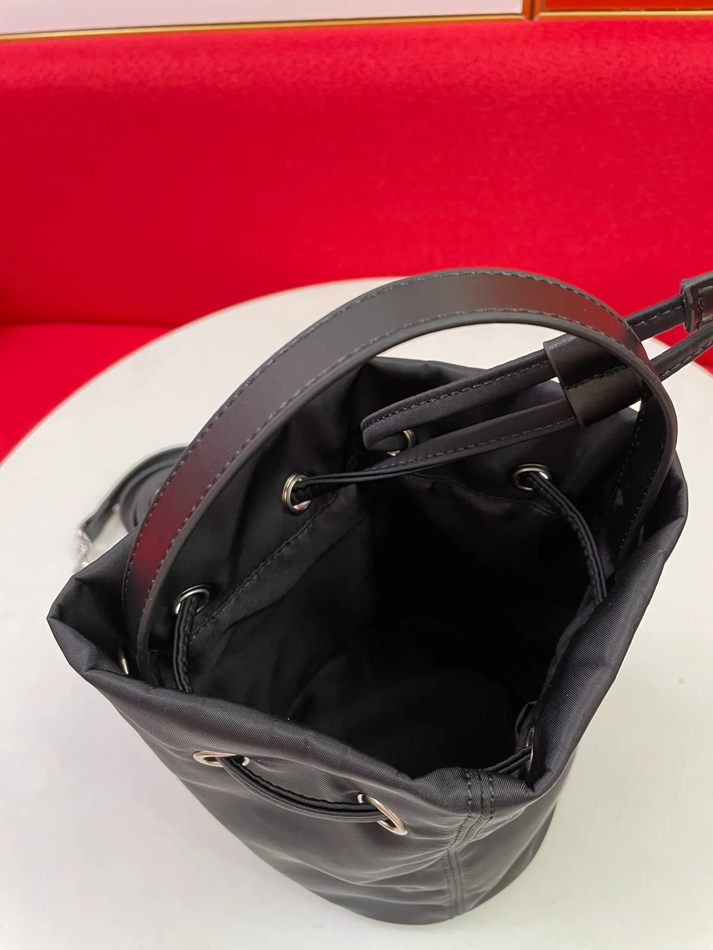 All categories Official website "Brand Women's Bags" Women's Bags 💙 BALENCIAGA 2023 latest Balenciaga bucket bag