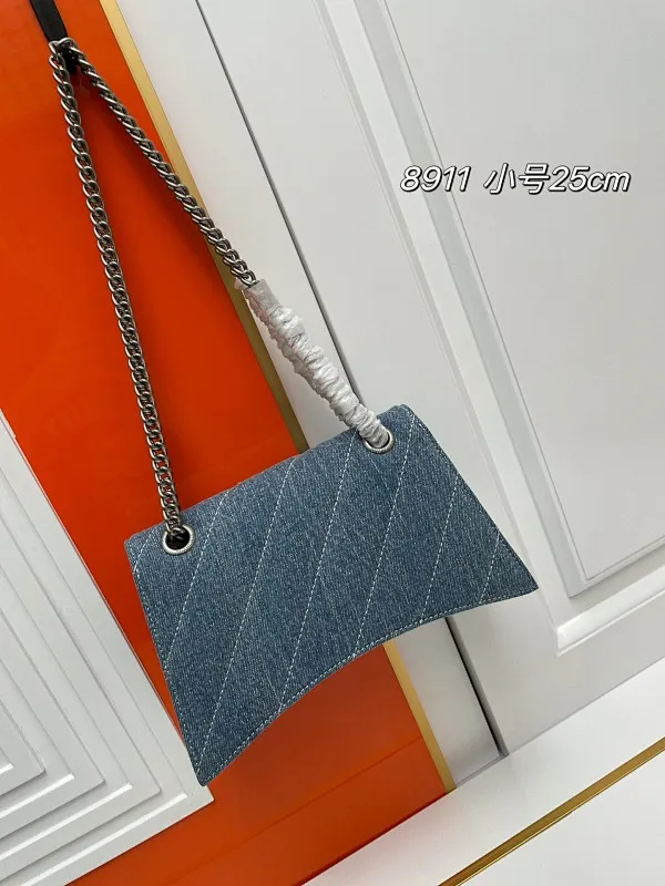 All categories Official website "Brand Women's Bags" Women's Bags 💙 BALENCIAGA 2023 latest Balenciaga denim crossbody bag
