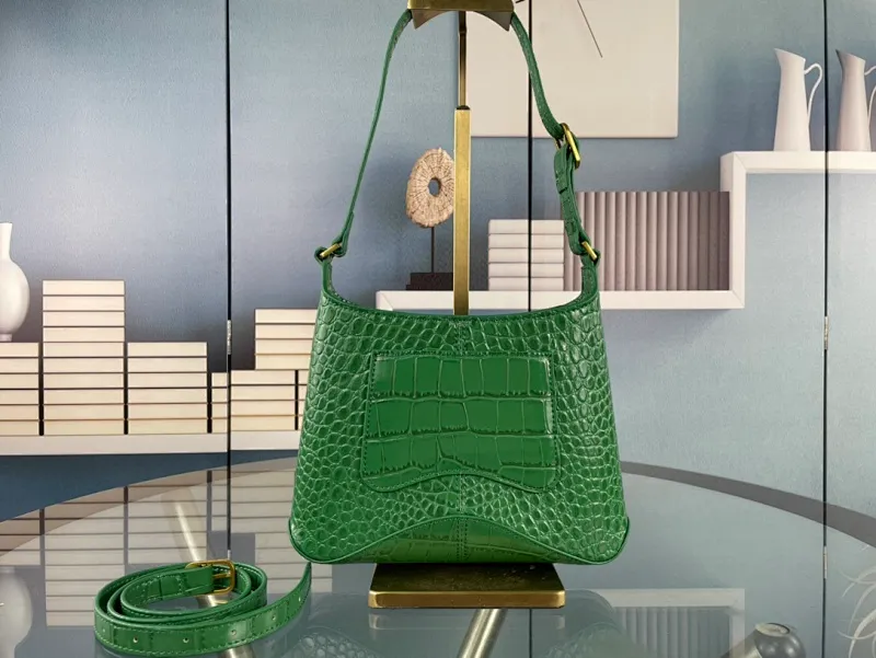 All categories Official website "Brand Women's Bags" Women's Bags 💙 BALENCIAGA 2023 latest Balenciaga crossbody bag