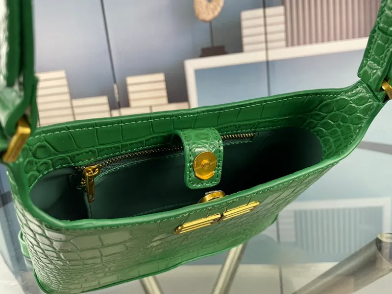 All categories Official website "Brand Women's Bags" Women's Bags 💙 BALENCIAGA 2023 latest Balenciaga crossbody bag