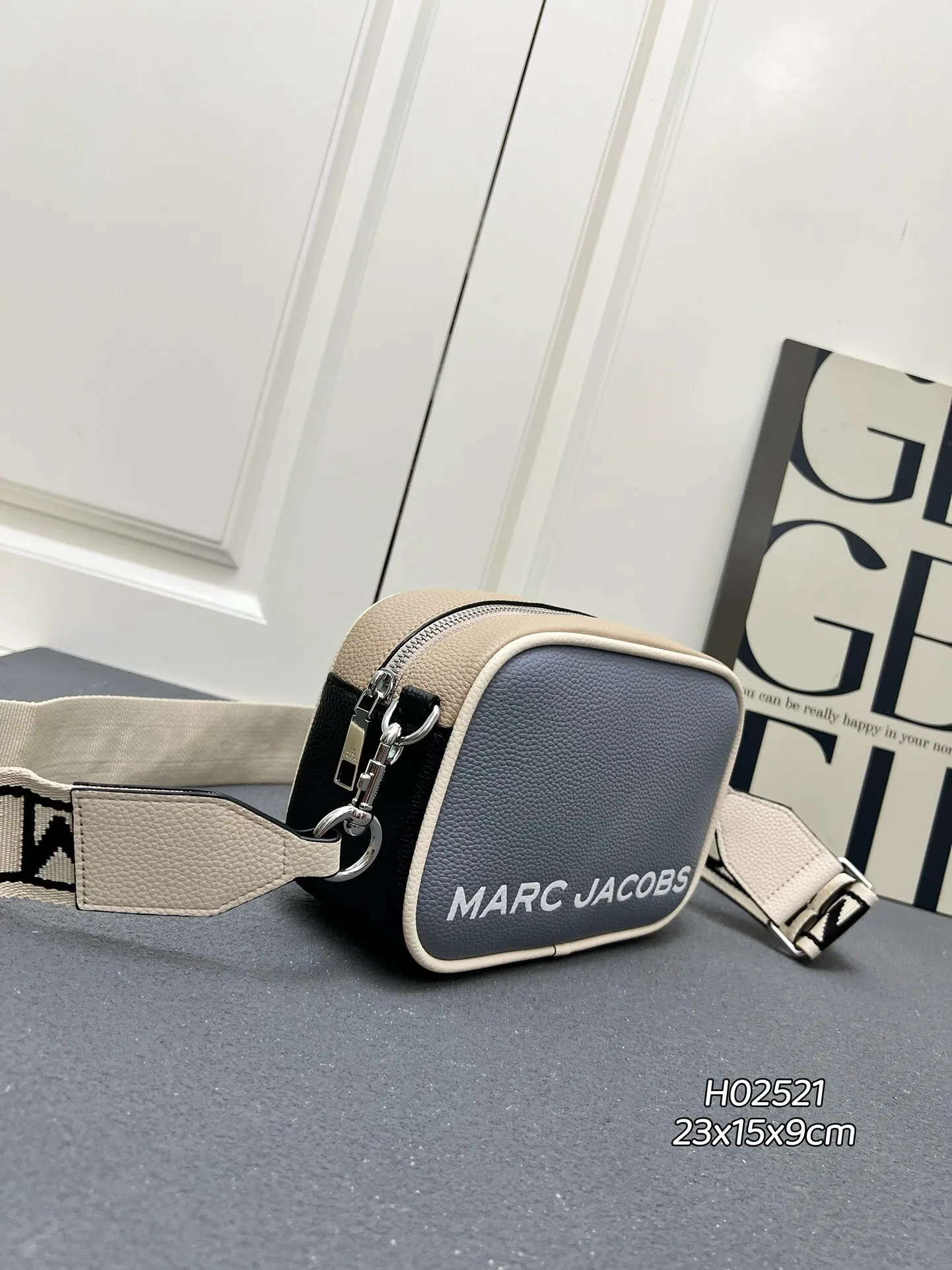 All Categories Official Website "Brand Women's Bags" Women's Bags 💙 BALENCIAGA 2025 New Balenciaga Crossbody Bag