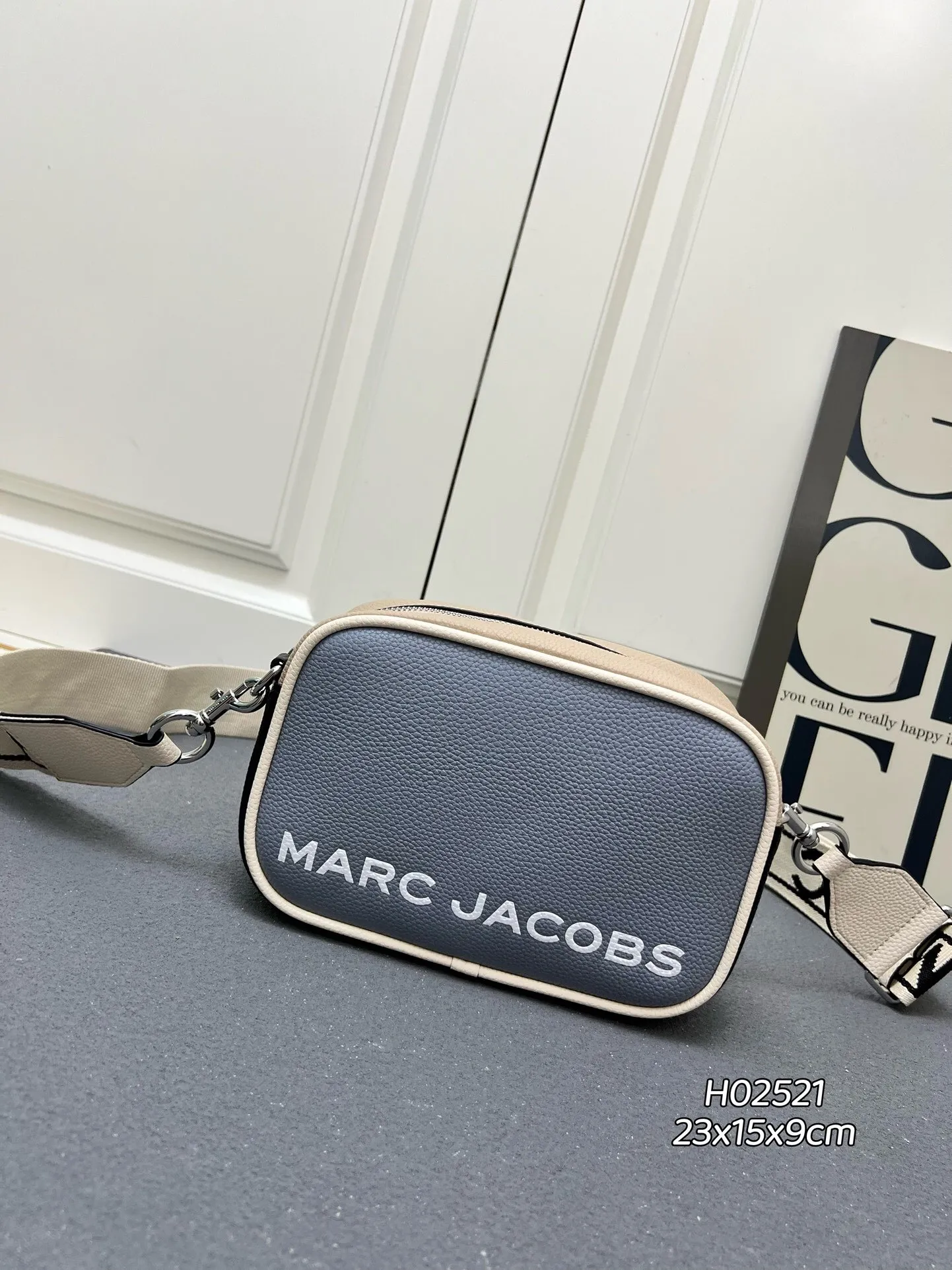 All Categories Official Website "Brand Women's Bags" Women's Bags 💙 BALENCIAGA 2025 New Balenciaga Crossbody Bag