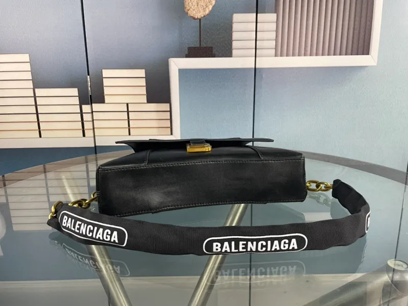 All Categories Official Website "Brand Women's Bags" Women's Bags 💙 BALENCIAGA 2023 latest Balenciaga hourglass bag
