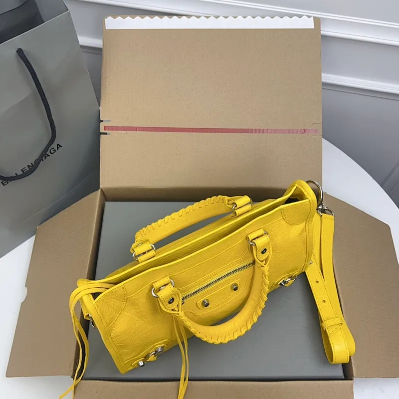All Categories Balenciaga Women's Bags (Balenciaga) Balenciaga 3020