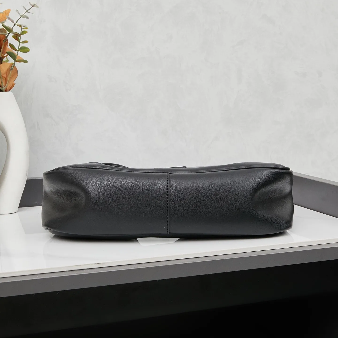 All Categories Official Website "Brand Women's Bags" Women's Bags 💙 BALENCIAGA 2025 Official Website New Balenciaga Underarm Bag