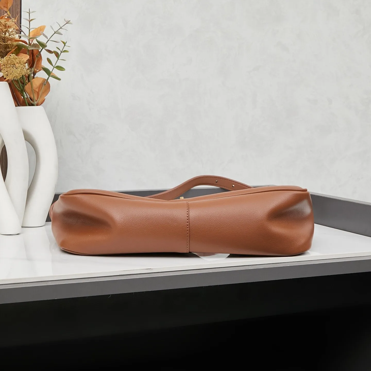All Categories Official Website "Brand Women's Bags" Women's Bags 💙 BALENCIAGA 2025 Official Website New Balenciaga Underarm Bag