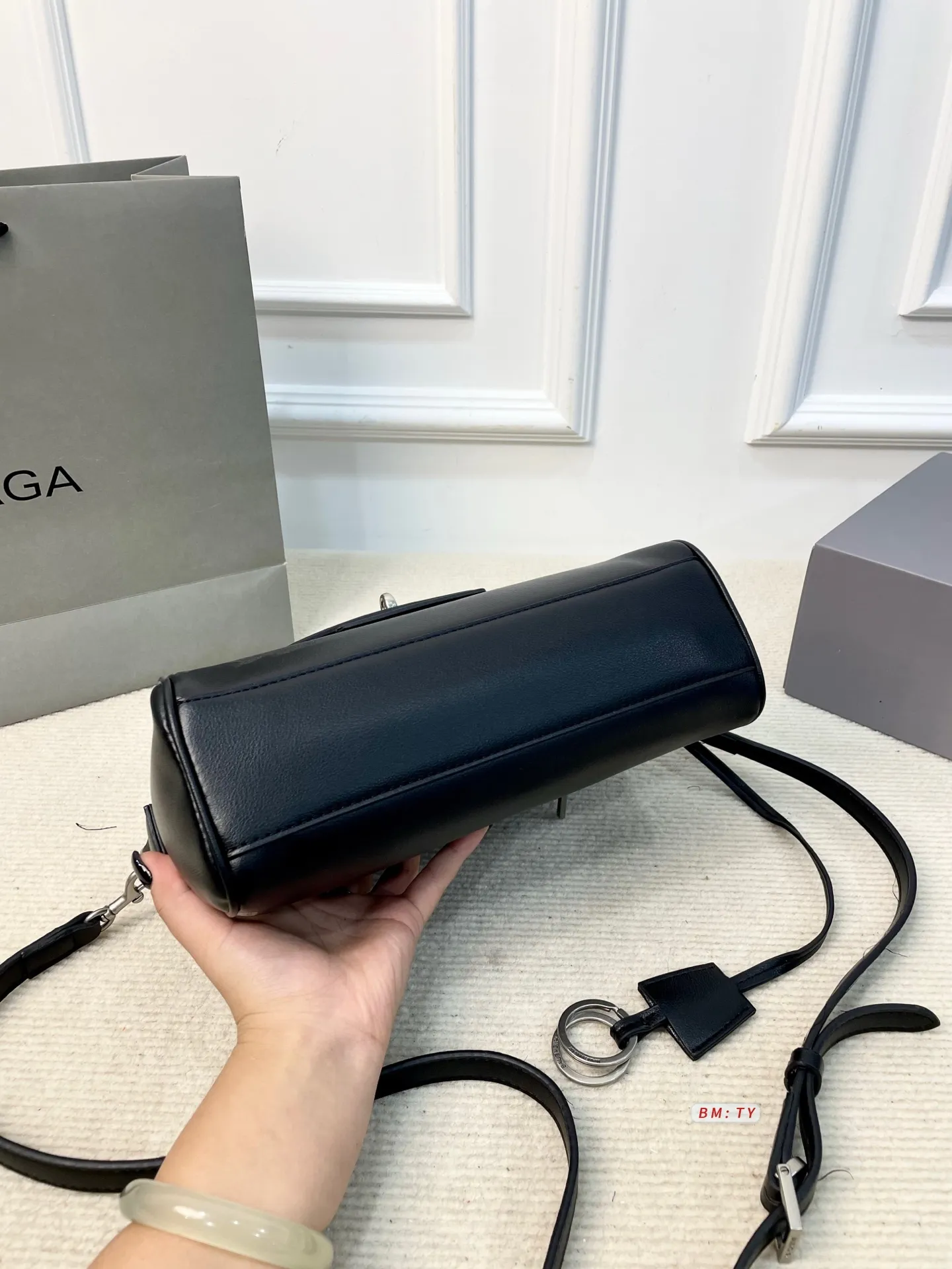 All Categories Official Website "Brand Women's Bags" Women's Bags 💙 BALENCIAGA 2025 New Balenciaga Crossbody Bag