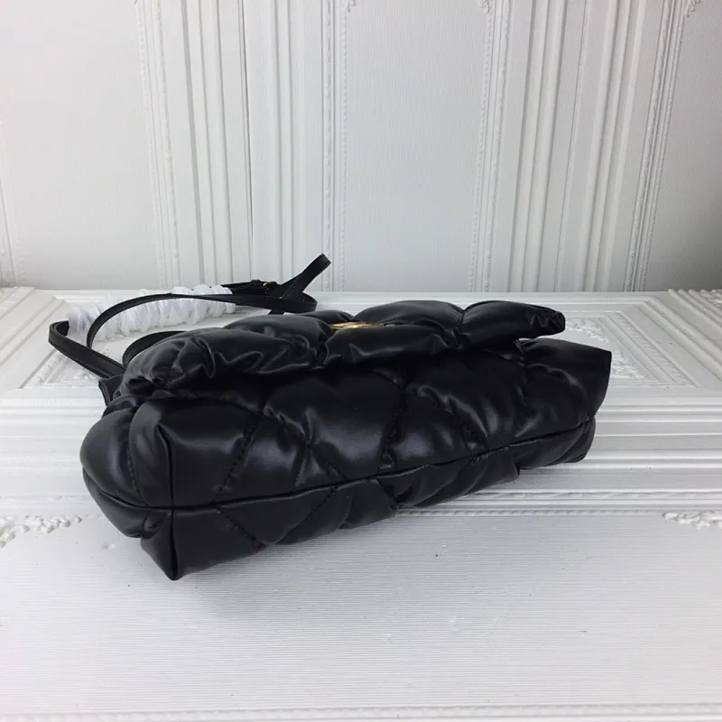 All categories Official website "Brand Women's Bags" Women's Bags 💙 BALENCIAGA 2023 latest Balenciaga crossbody bag