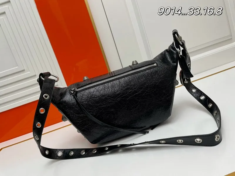 All categories Official website "Brand Women's Bags" Women's Bags 💙 BALENCIAGA 2023 latest Balenciaga crossbody bag