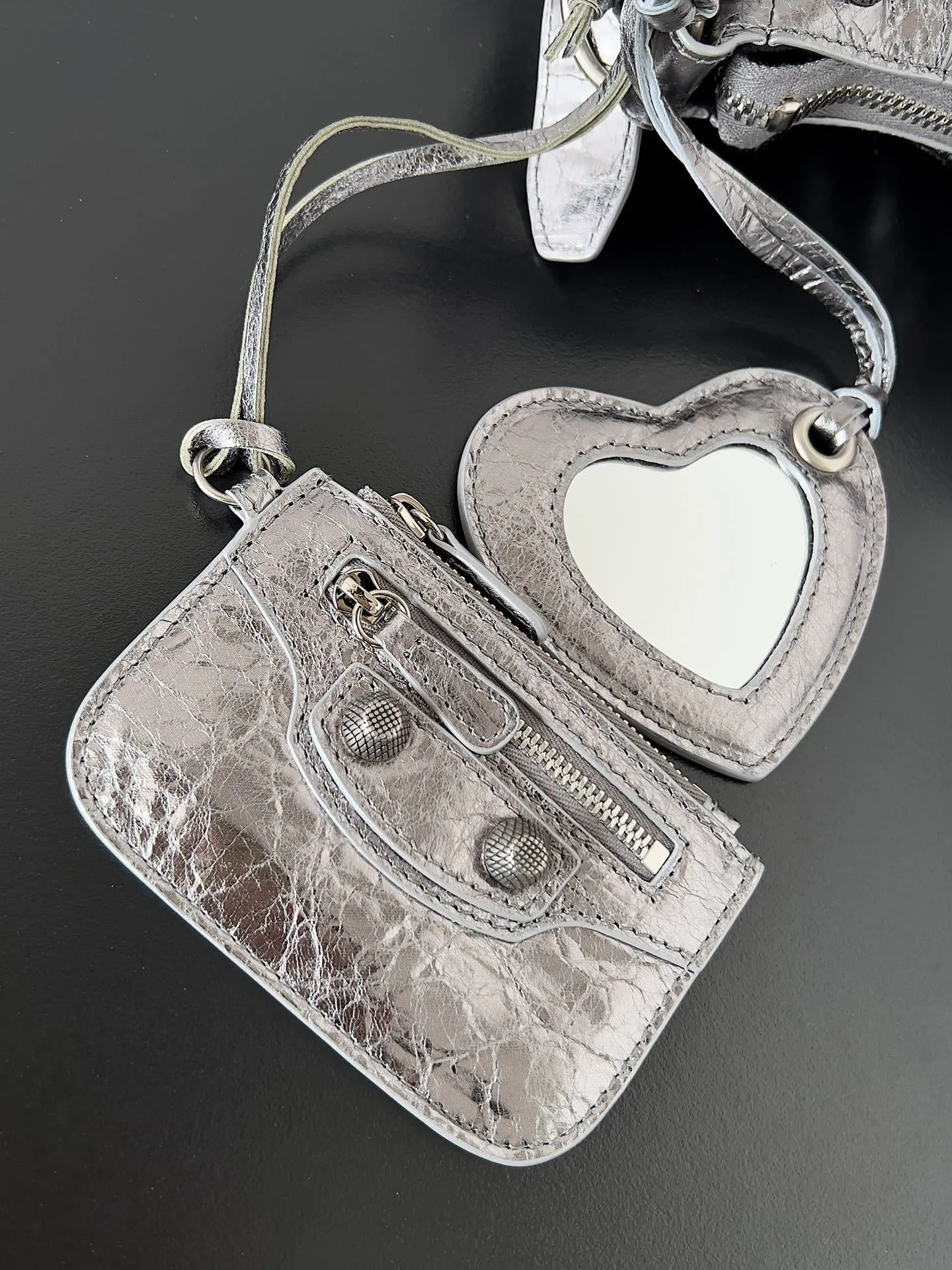 All categories Balenciaga Women's Bags (Balenciaga) Balenciaga 3325