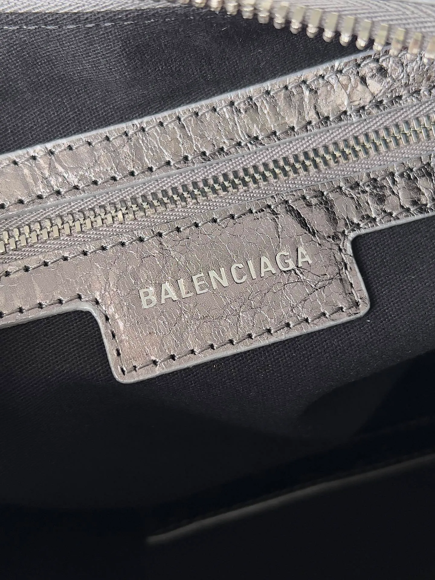 All categories Balenciaga Women's Bags (Balenciaga) Balenciaga 3325
