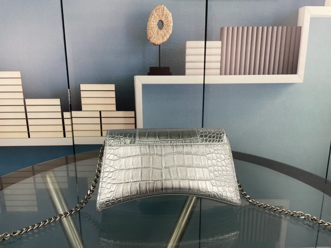 All categories Official website "Brand Women's Bags" Women's Bags 💙 BALENCIAGA 2023 latest Balenciaga crossbody bag