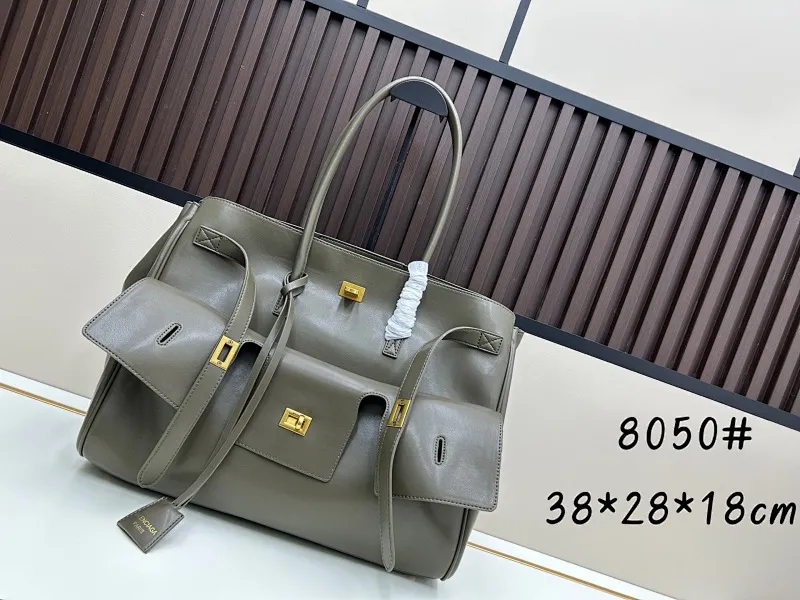All Categories Balenciaga Women's Bags (Balenciaga) Balenciaga 8050