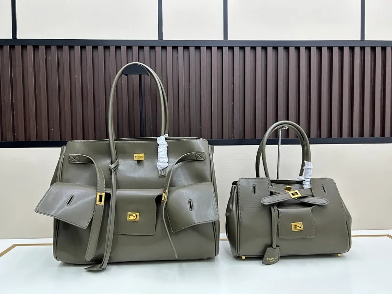 All Categories Balenciaga Women's Bags (Balenciaga) Balenciaga 8050