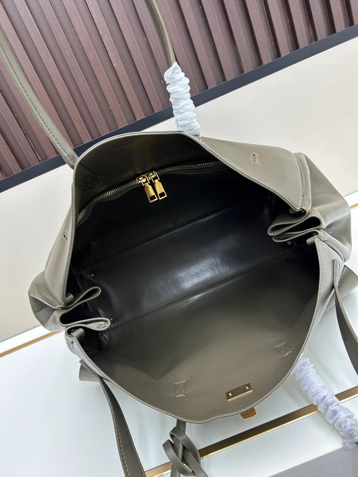All Categories Balenciaga Women's Bags (Balenciaga) Balenciaga 8050