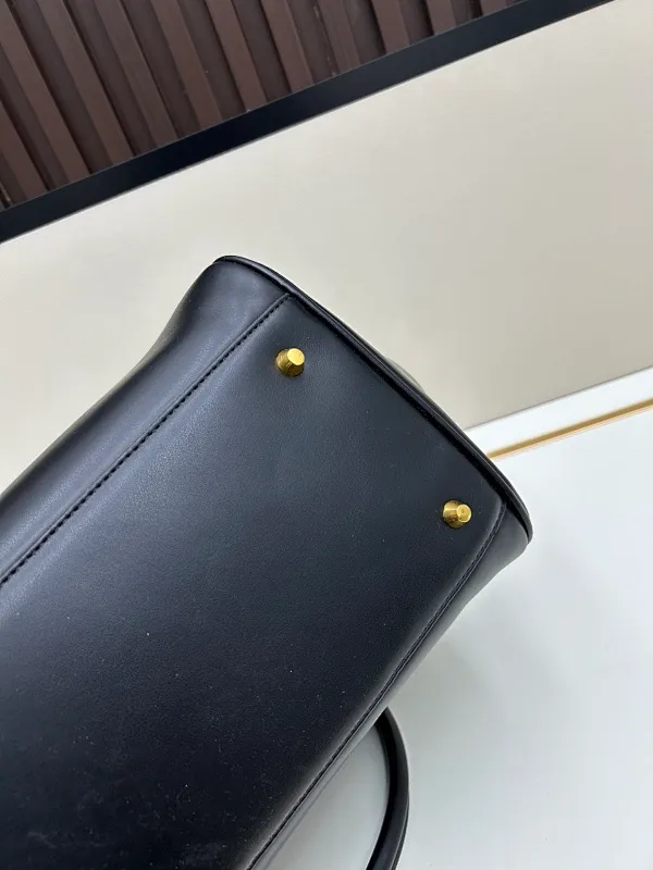 All Categories Balenciaga Women's Bags (Balenciaga) Balenciaga 8050