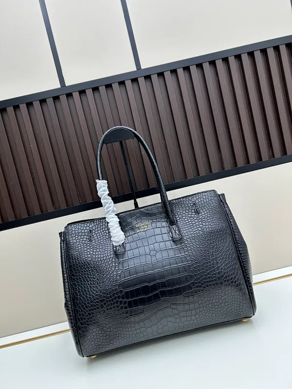 All Categories Balenciaga Women's Bags (Balenciaga) Balenciaga 8050