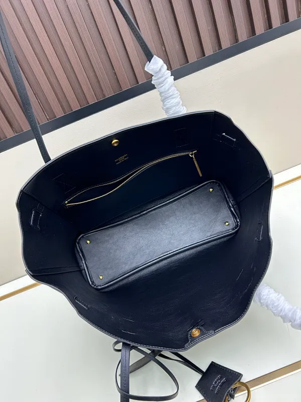 All Categories Balenciaga Women's Bags (Balenciaga) Balenciaga 2638