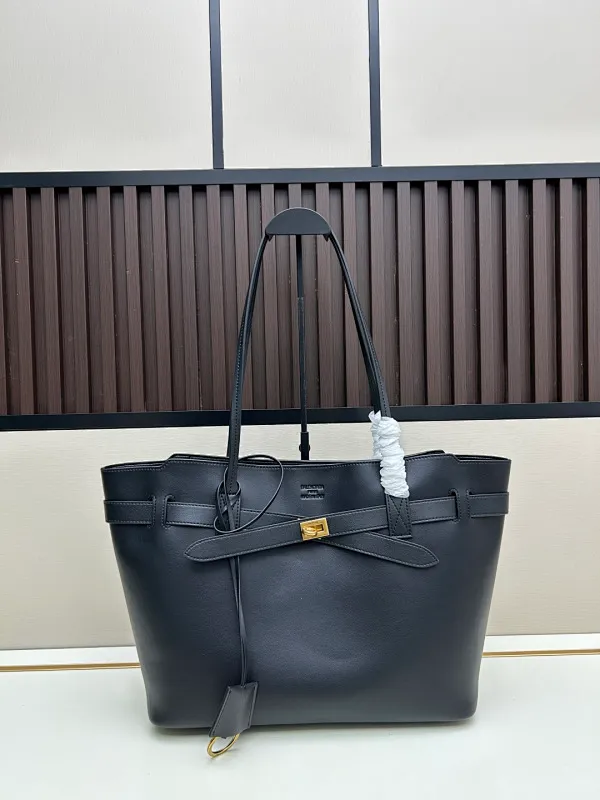 All Categories Balenciaga Women's Bags (Balenciaga) Balenciaga 2638