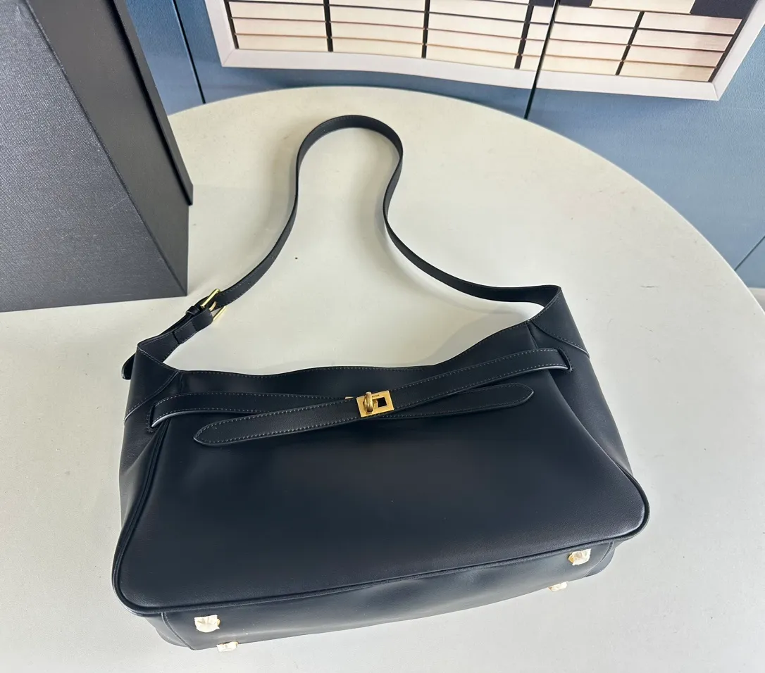 All categories Balenciaga Women's Bags (Balenciaga) Balenciaga 97728