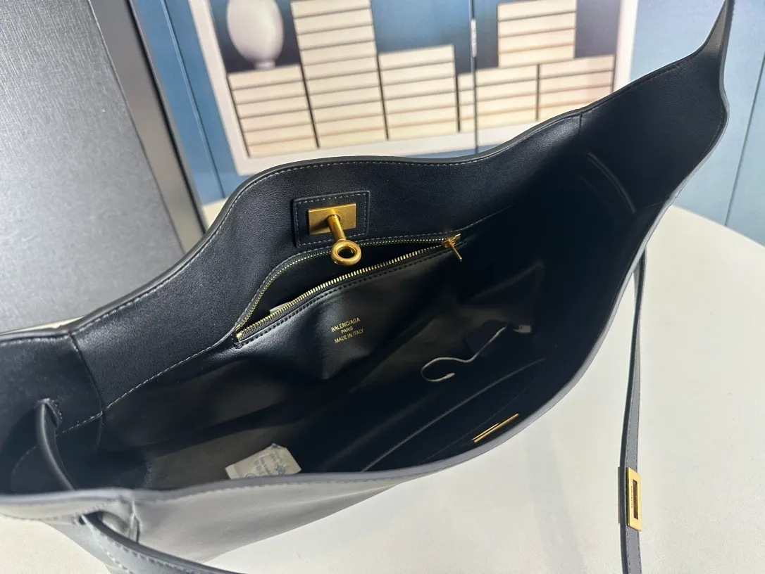 All categories Balenciaga Women's Bags (Balenciaga) Balenciaga 97728