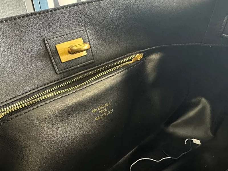 All categories Balenciaga Women's Bags (Balenciaga) Balenciaga 97728