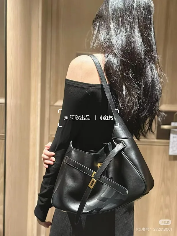 All categories Balenciaga Women's Bags (Balenciaga) Balenciaga 97728