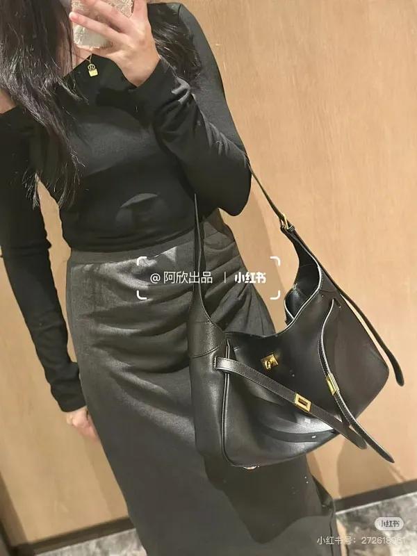 All categories Balenciaga Women's Bags (Balenciaga) Balenciaga 97728