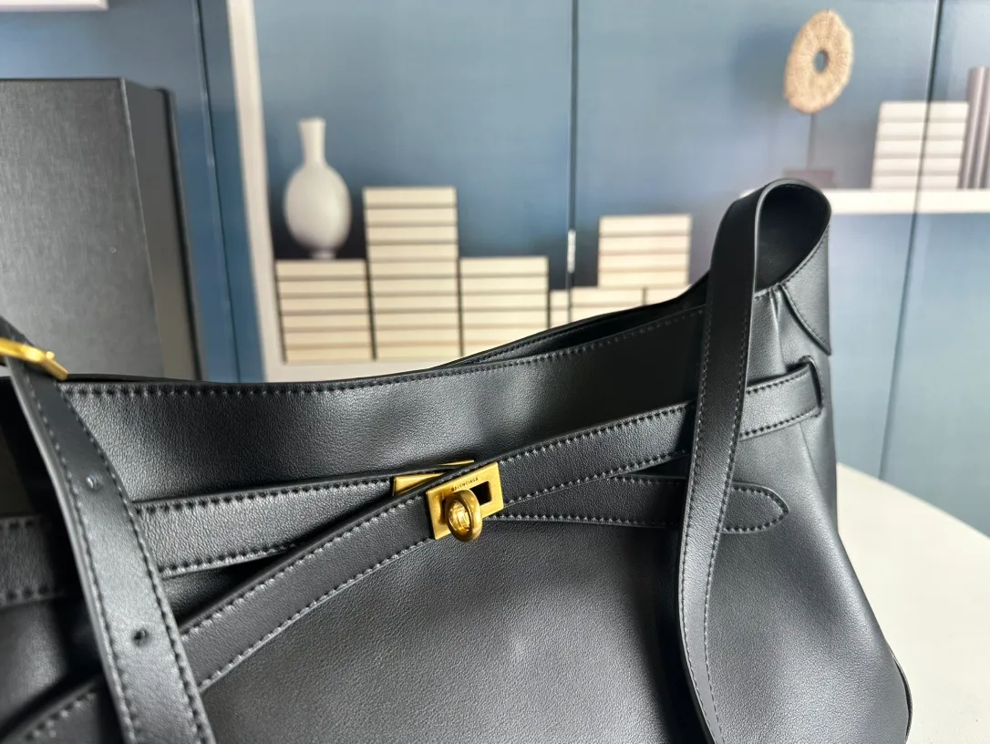 All categories Balenciaga Women's Bags (Balenciaga) Balenciaga 97728