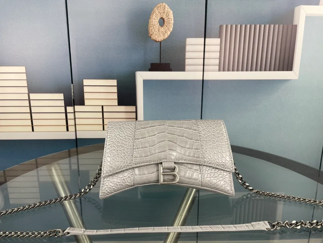 All categories Official website "Brand Women's Bags" Women's Bags 💙 BALENCIAGA 2023 latest Balenciaga crossbody bag