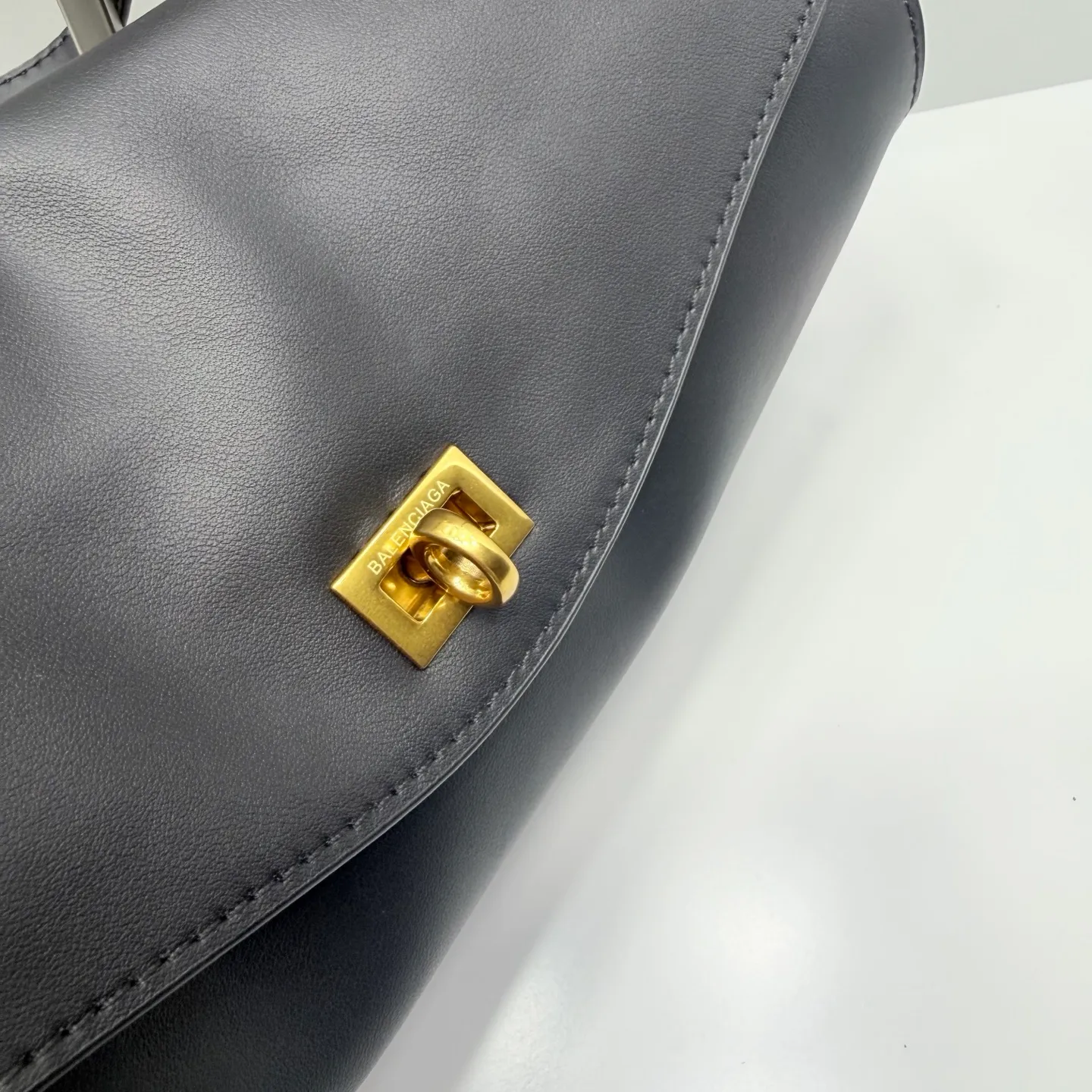 All Categories Official Website "Brand Women's Bags" Women's Bags 💙 BALENCIAGA 2026 New Balenciaga Crossbody Bag