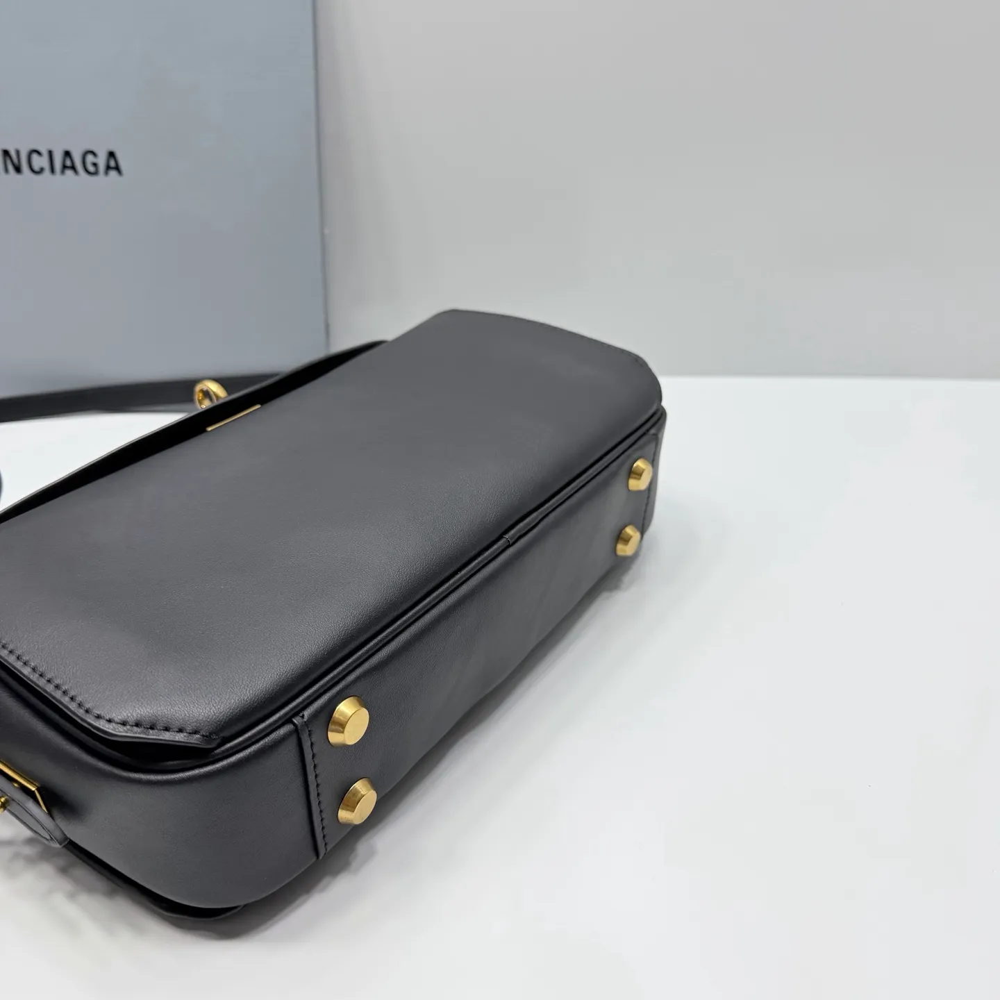All Categories Official Website "Brand Women's Bags" Women's Bags 💙 BALENCIAGA 2026 New Balenciaga Crossbody Bag