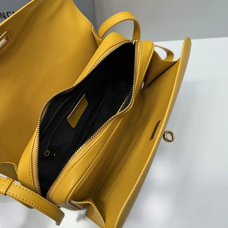All Categories Official Website "Brand Women's Bags" Women's Bags 💙 BALENCIAGA 2026 New Balenciaga Crossbody Bag