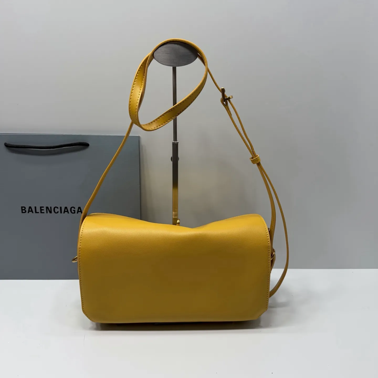All Categories Official Website "Brand Women's Bags" Women's Bags 💙 BALENCIAGA 2026 New Balenciaga Crossbody Bag