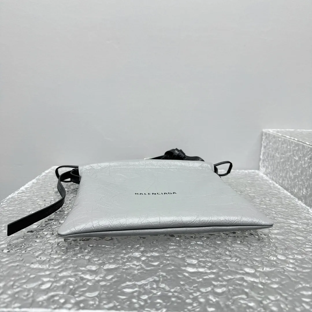 All Categories Balenciaga Women's Bags (Balenciaga) Balenciaga 8819 Small and Medium Size
