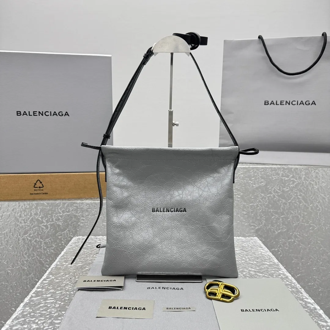 All Categories Balenciaga Women's Bags (Balenciaga) Balenciaga 8819 Small and Medium Size