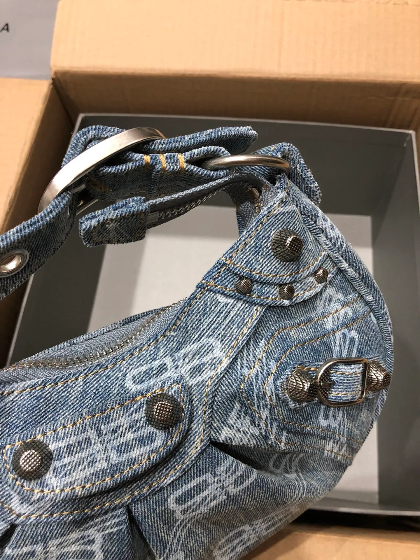 All Categories Balenciaga Women's Bags (Balenciaga) Balenciaga Original Order 26126