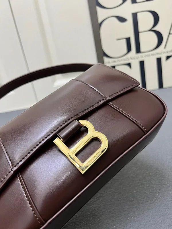 All Categories Official Website "Brand Women's Bags" Women's Bags 💙 BALENCIAGA 2025 New Balenciaga Crossbody Bag