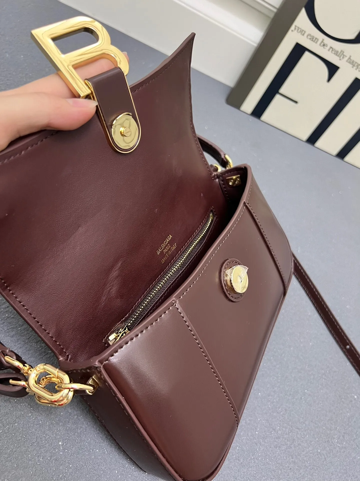 All Categories Official Website "Brand Women's Bags" Women's Bags 💙 BALENCIAGA 2025 New Balenciaga Crossbody Bag