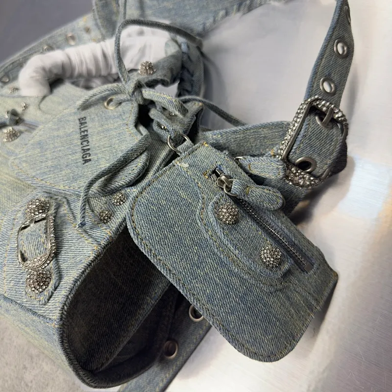 All categories Balenciaga Women's Bags (Balenciaga) Balenciaga 26318
