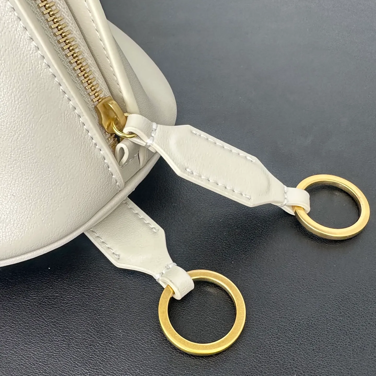 All Categories Balenciaga Women's Bags (Balenciaga) Balenciaga 8812
