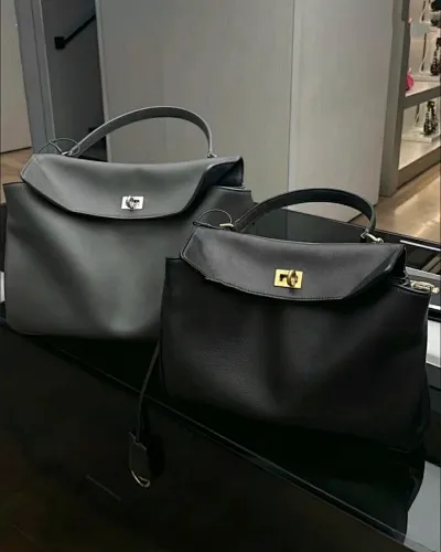 All Categories Balenciaga Women's Bags (Balenciaga) Balenciaga 2211
