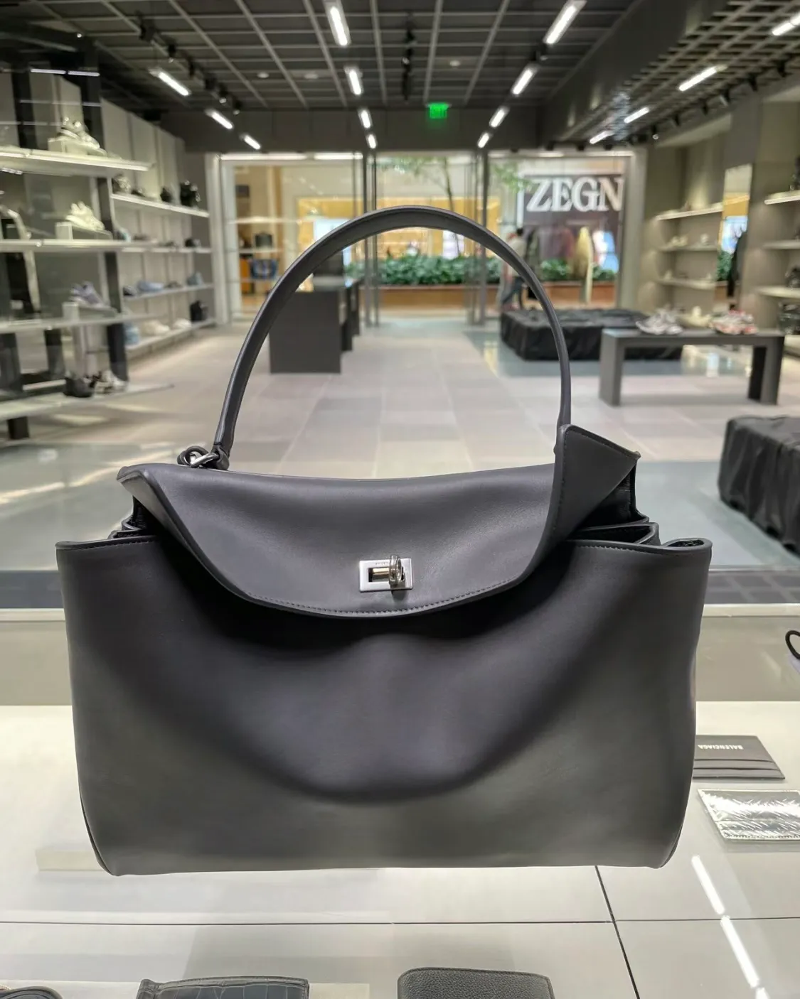 All Categories Balenciaga Women's Bags (Balenciaga) Balenciaga 2211