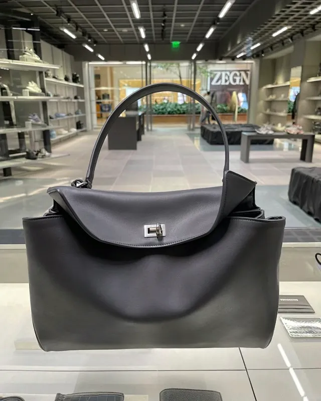 All Categories Balenciaga Women's Bags (Balenciaga) Balenciaga 2211