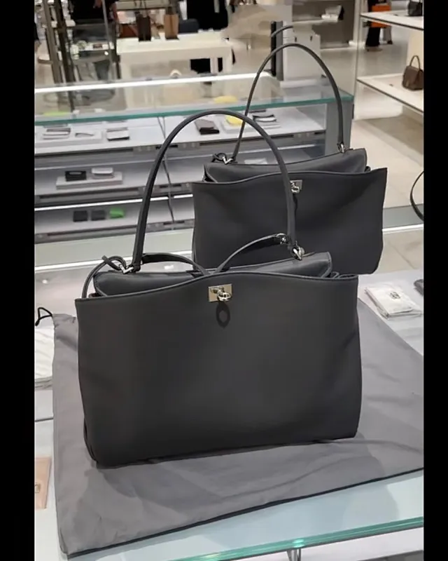 All Categories Balenciaga Women's Bags (Balenciaga) Balenciaga 2211