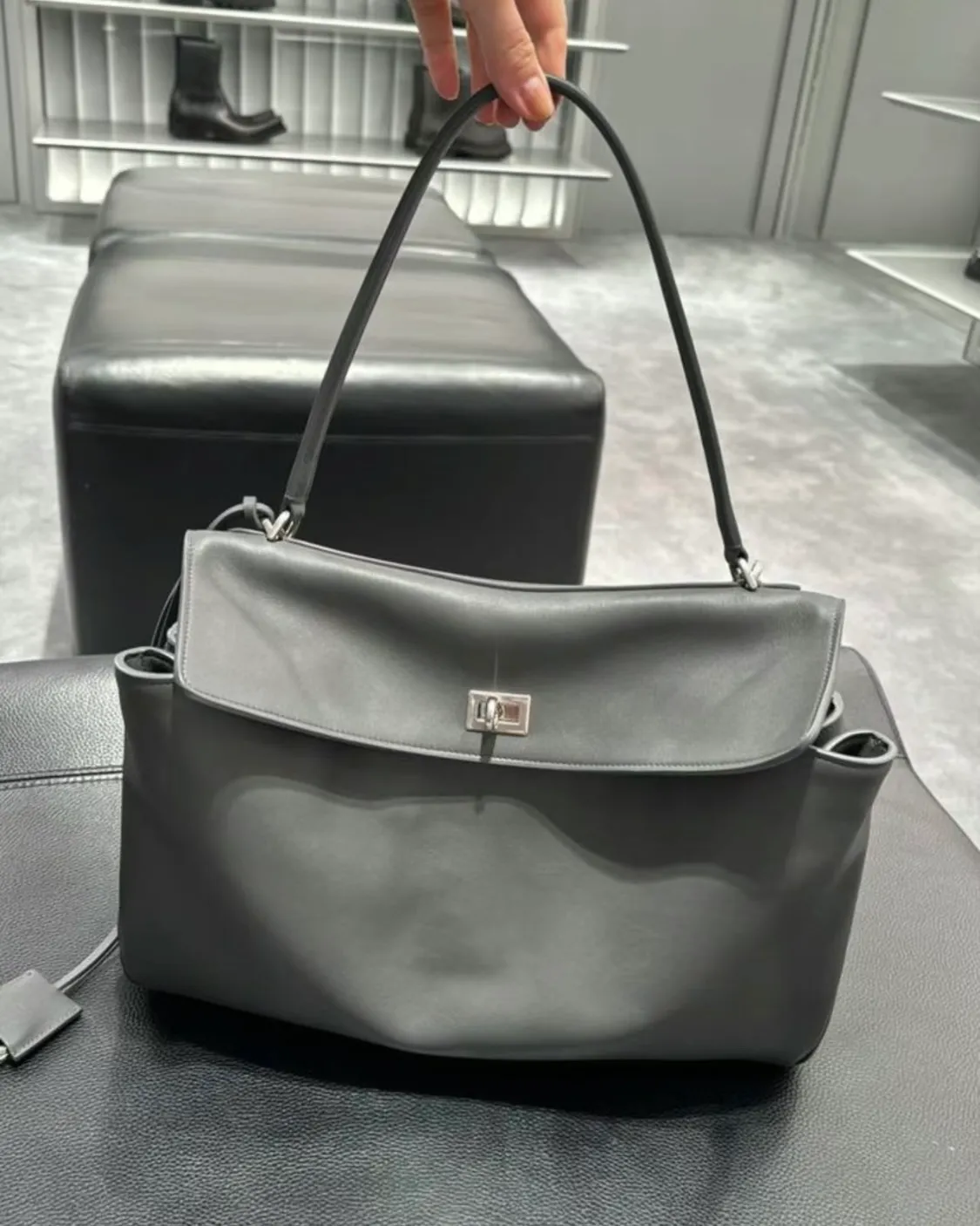 All Categories Balenciaga Women's Bags (Balenciaga) Balenciaga 2211
