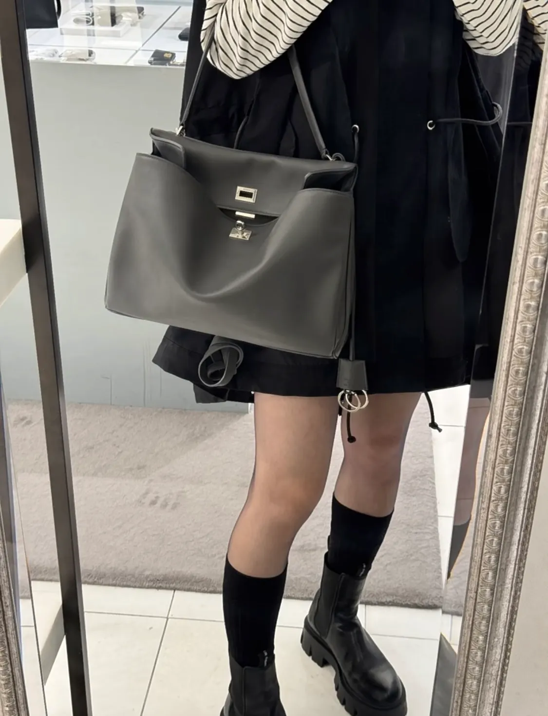 All Categories Balenciaga Women's Bags (Balenciaga) Balenciaga 2211