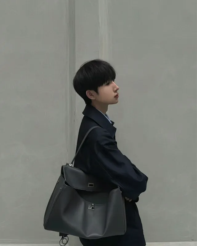 All Categories Balenciaga Women's Bags (Balenciaga) Balenciaga 2211