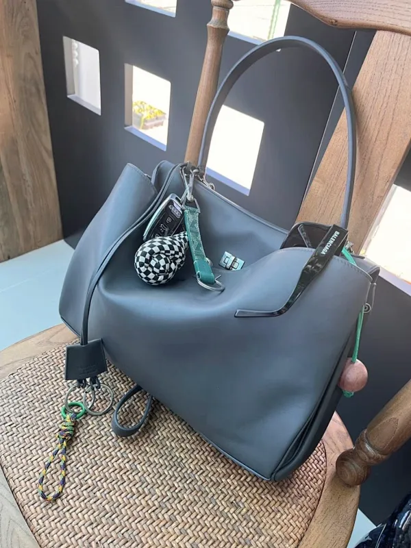 All Categories Balenciaga Women's Bags (Balenciaga) Balenciaga 2211
